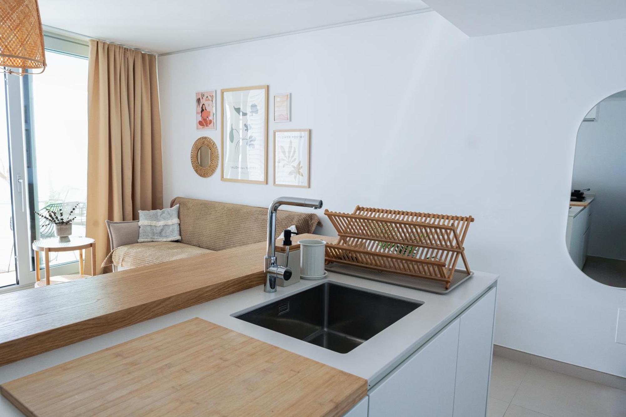 Panoramic Seaview Penthouse The Wave Apartment