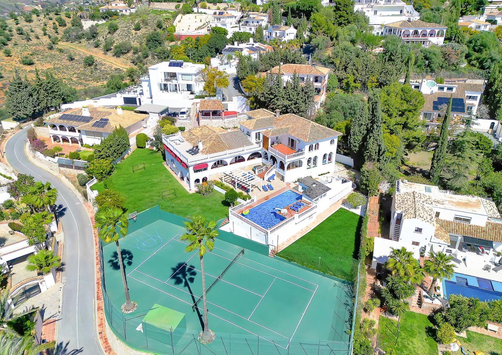 Luxurious Costa Del Sol