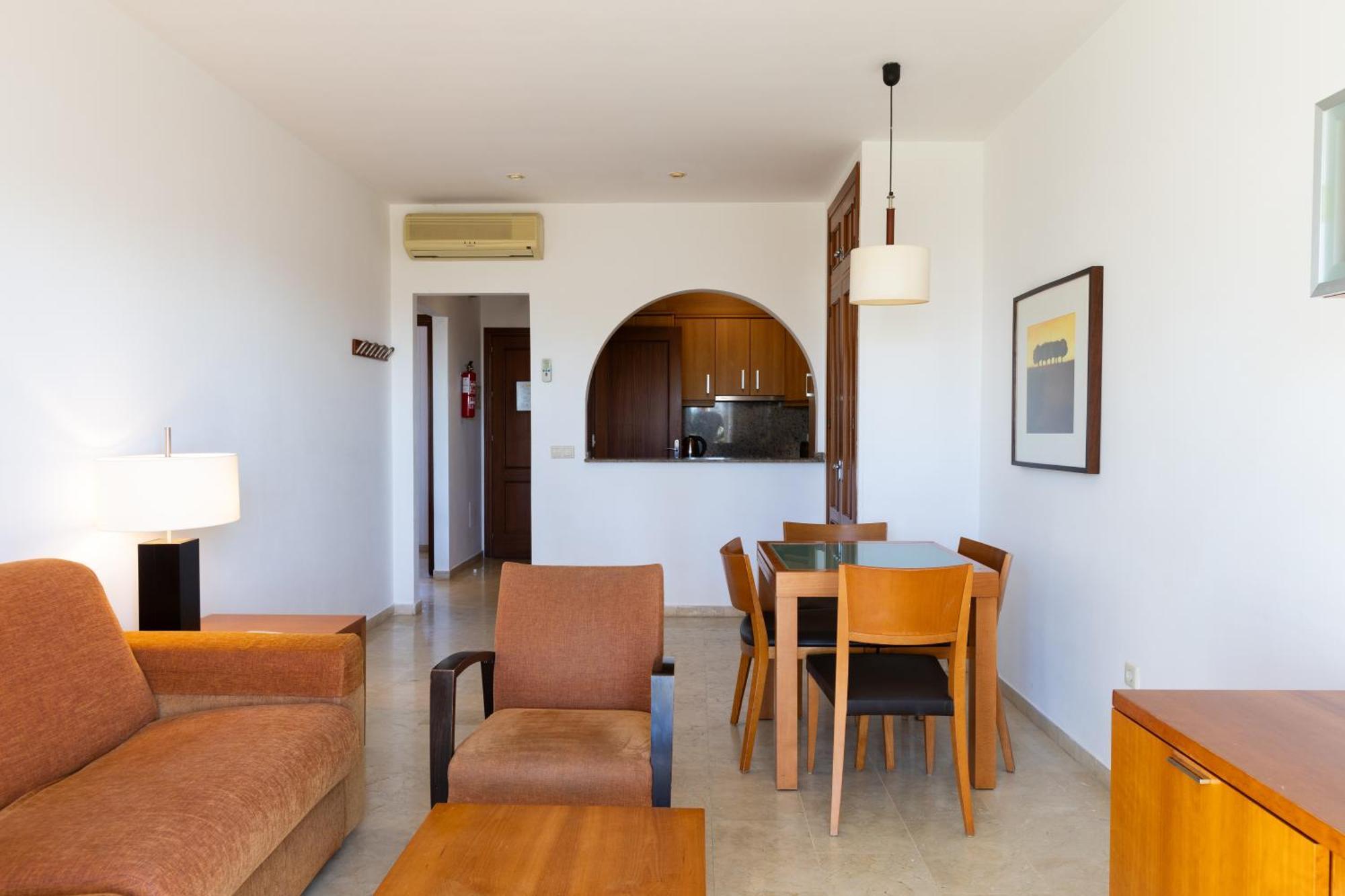 Aparthotel Ramada & By Wyndham Costa Del Sol 3*