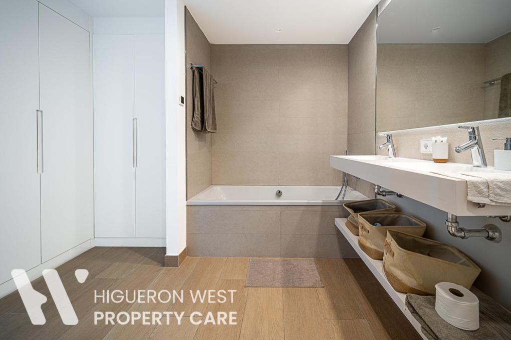 Apartment Higueron West Property Collection - The Garden Villa By Hwpc