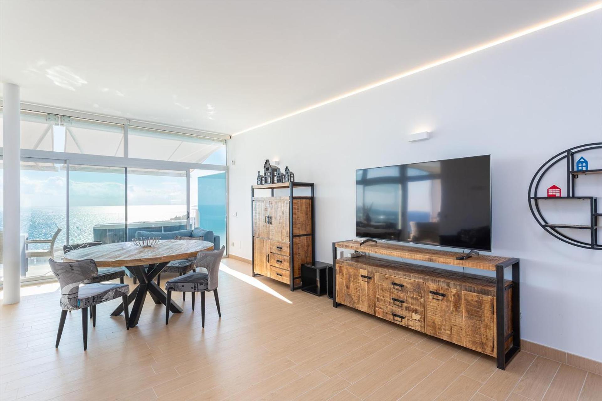 Vivi Homes -vista Mar Pool, Terrace, Golf & Sea View *