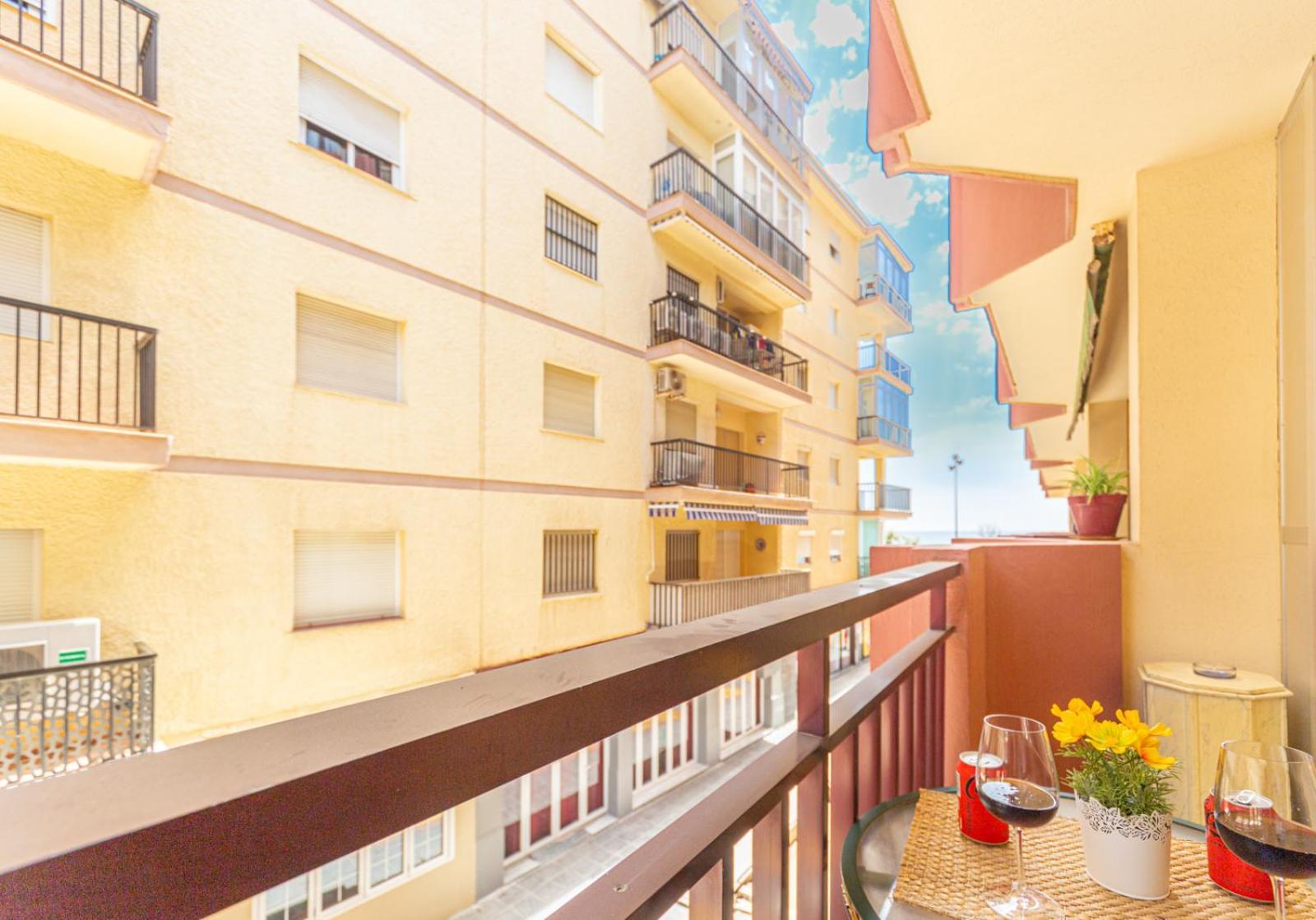 Paseo Maritimo Puerto Deportivo Yate Iv Fuengirola