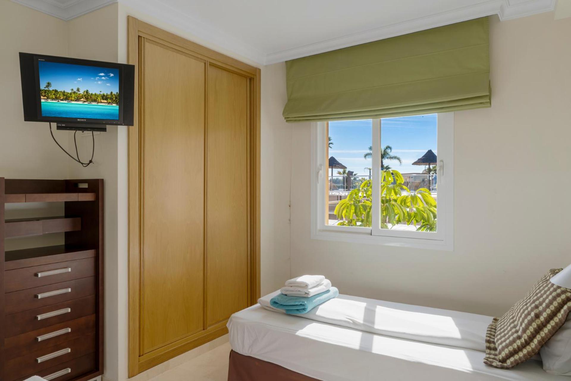 Malibu Penthouse With Jacuzzi And Sea Views By Costarentals - Ref 247 * Fuengirola