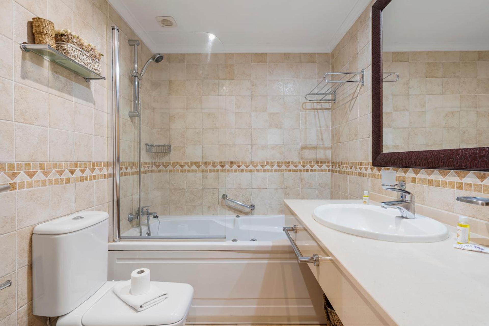 Malibu Penthouse With Jacuzzi And Sea Views By Costarentals - Ref 247 * Fuengirola