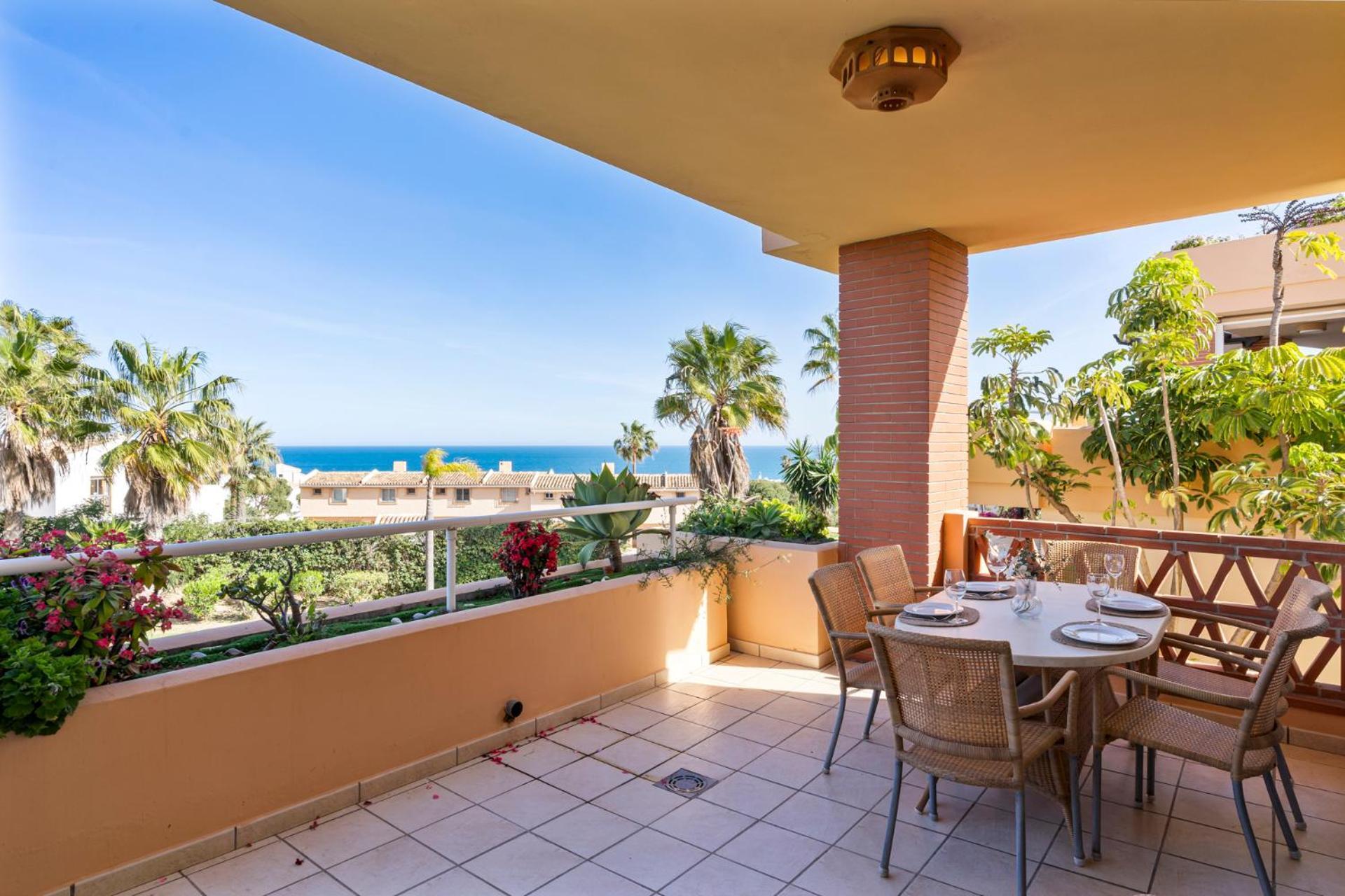 Malibu Penthouse With Jacuzzi And Sea Views By Costarentals - Ref 247 Apartamento