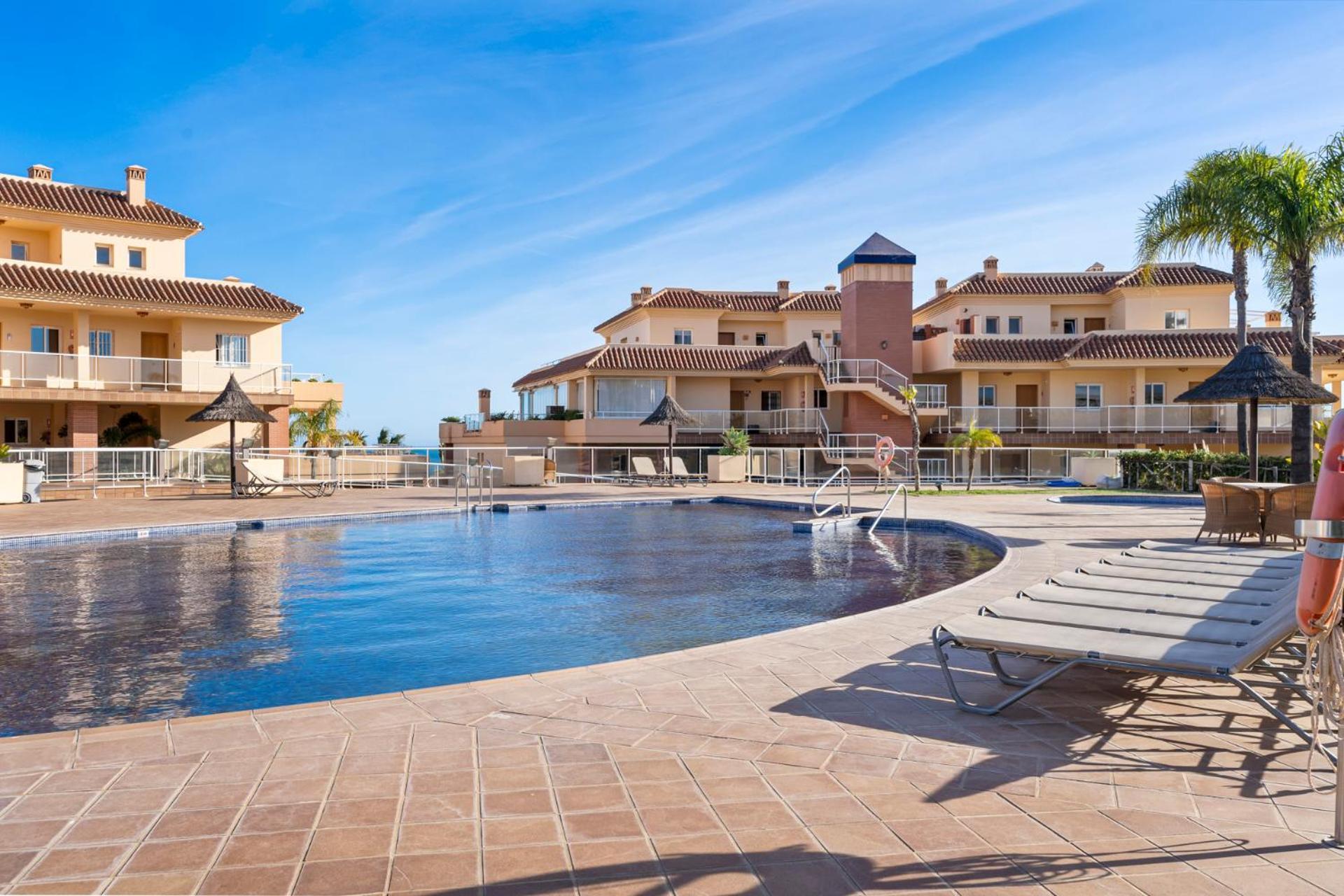 Malibu Penthouse With Jacuzzi And Sea Views By Costarentals - Ref 247 *