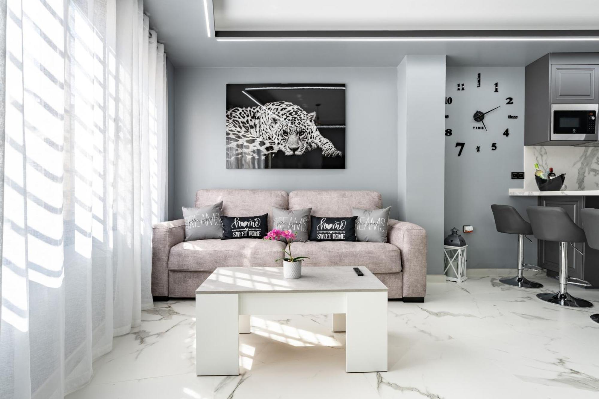 Ensuenos8 Apartamento Fuengirola