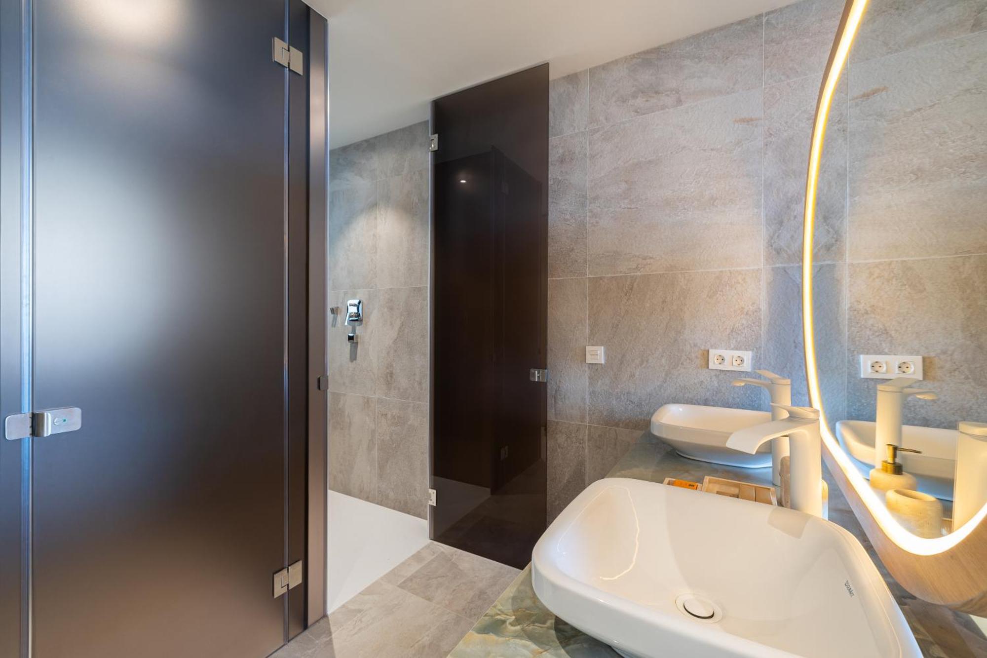 Hotelli Leiro Residences