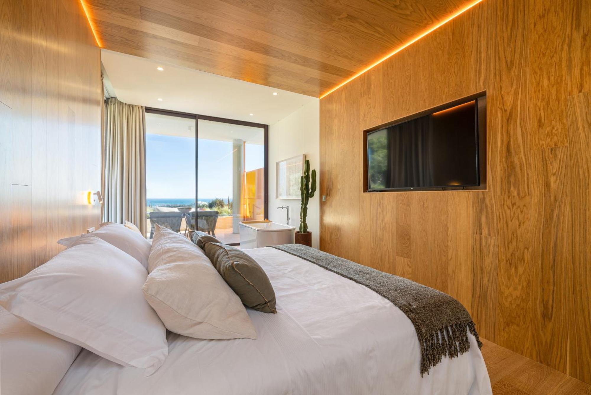 Hotelli Leiro Residences Fuengirola