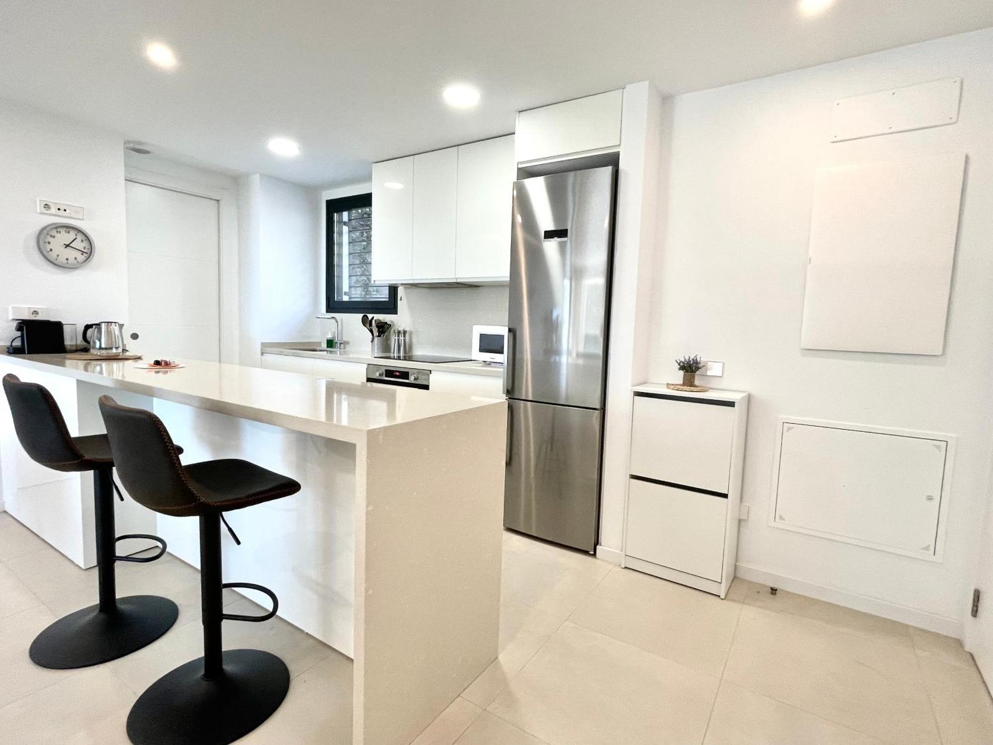 Modern 3 Bedroom 300 Meters To The