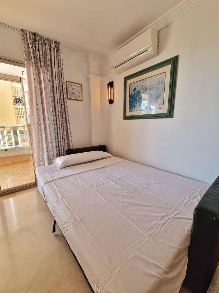 Amplio Apartamento Con Terraza En Primera Linea De Playa