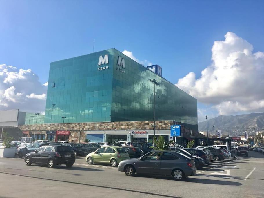 Apartment En Con Parking Y Piscina. *