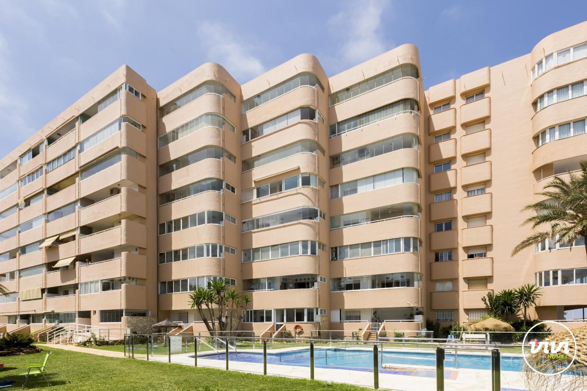 Vivi Homes - Rio Pool, Terrace, Golf & Sea View