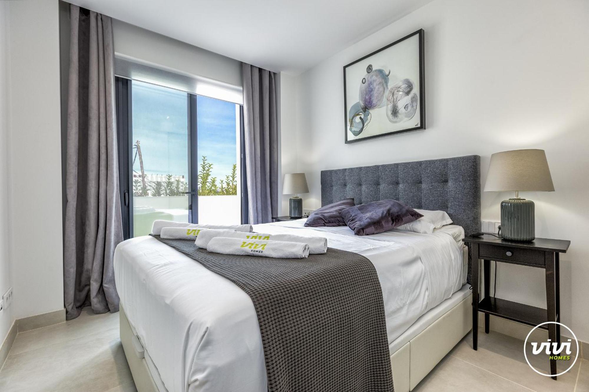 Apartment Vivi Homes - Lady Pool, Garden, Patio &