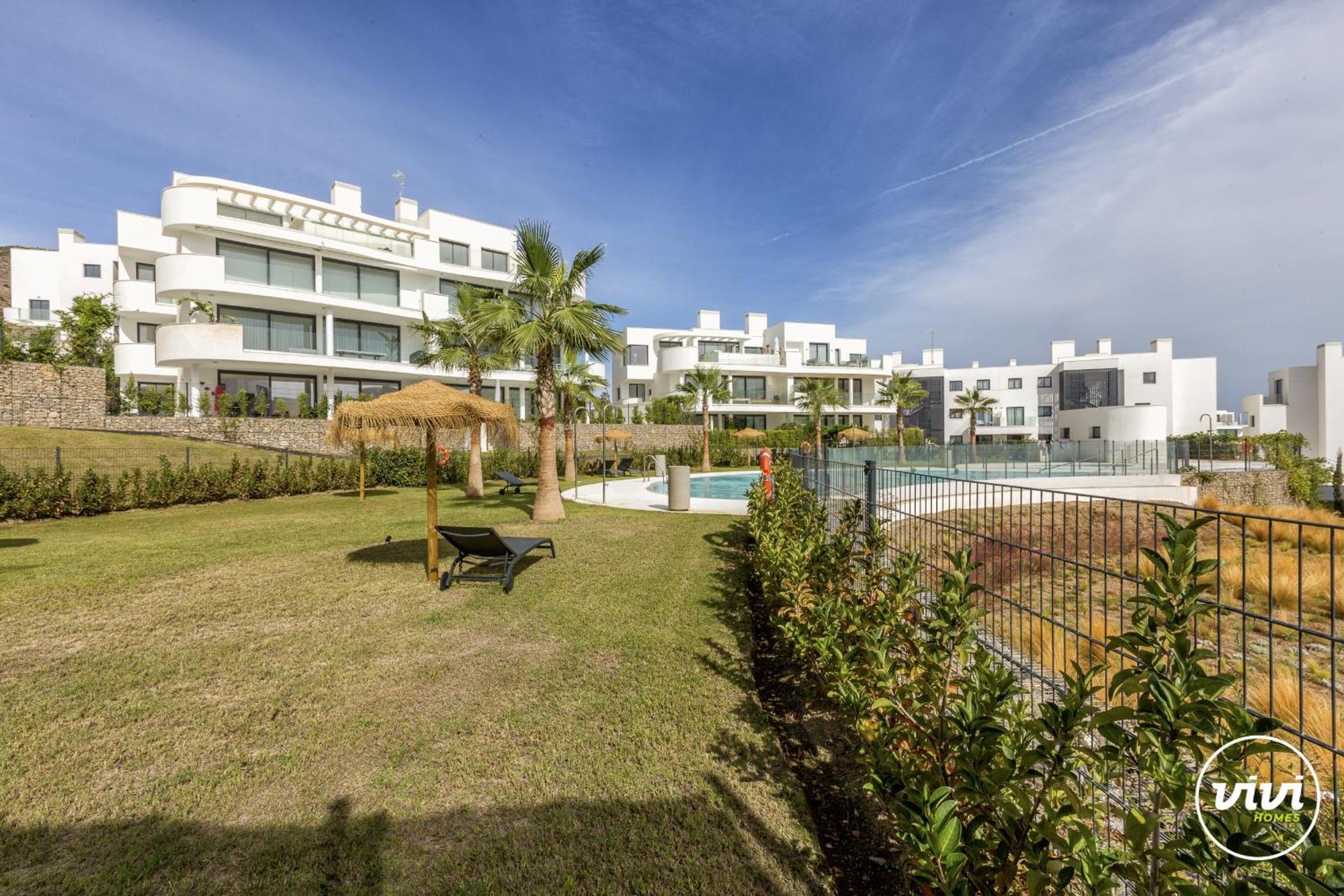 Vivi Homes - Lady Pool, Garden, Patio &