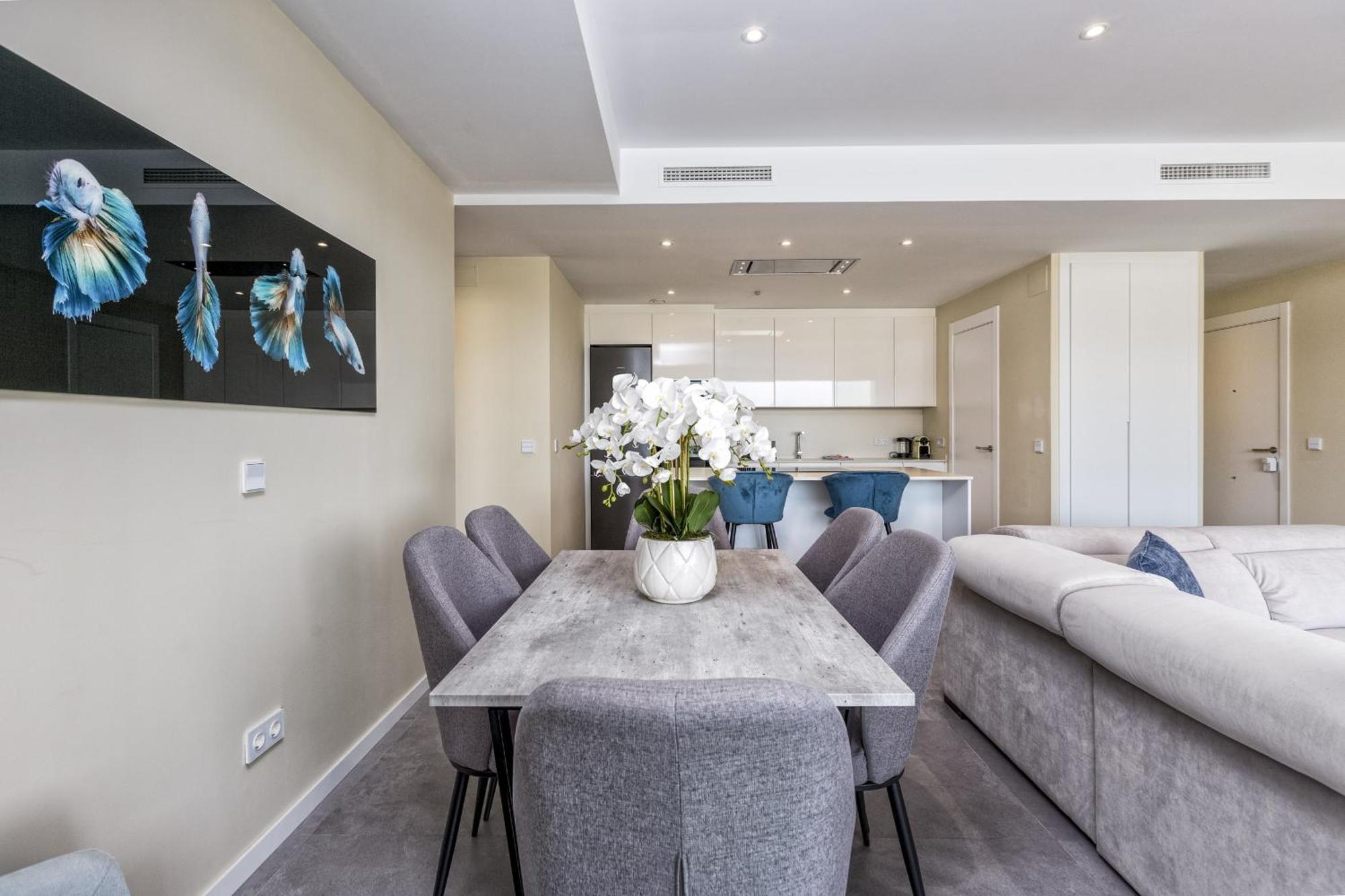 Apartment Vivi Homes - Luca Pool, Gym, & Sea View Fuengirola