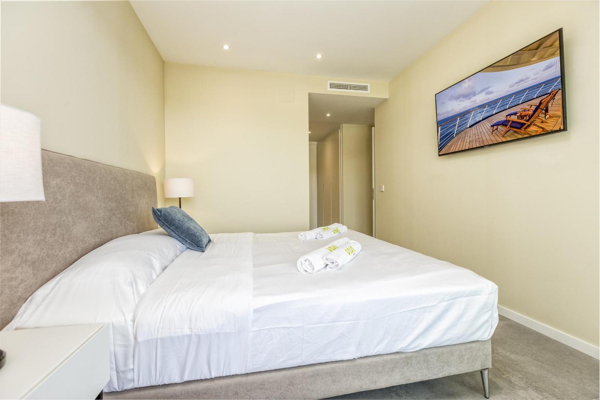 Apartment Vivi Homes - Luca Pool, Gym, & Sea View *