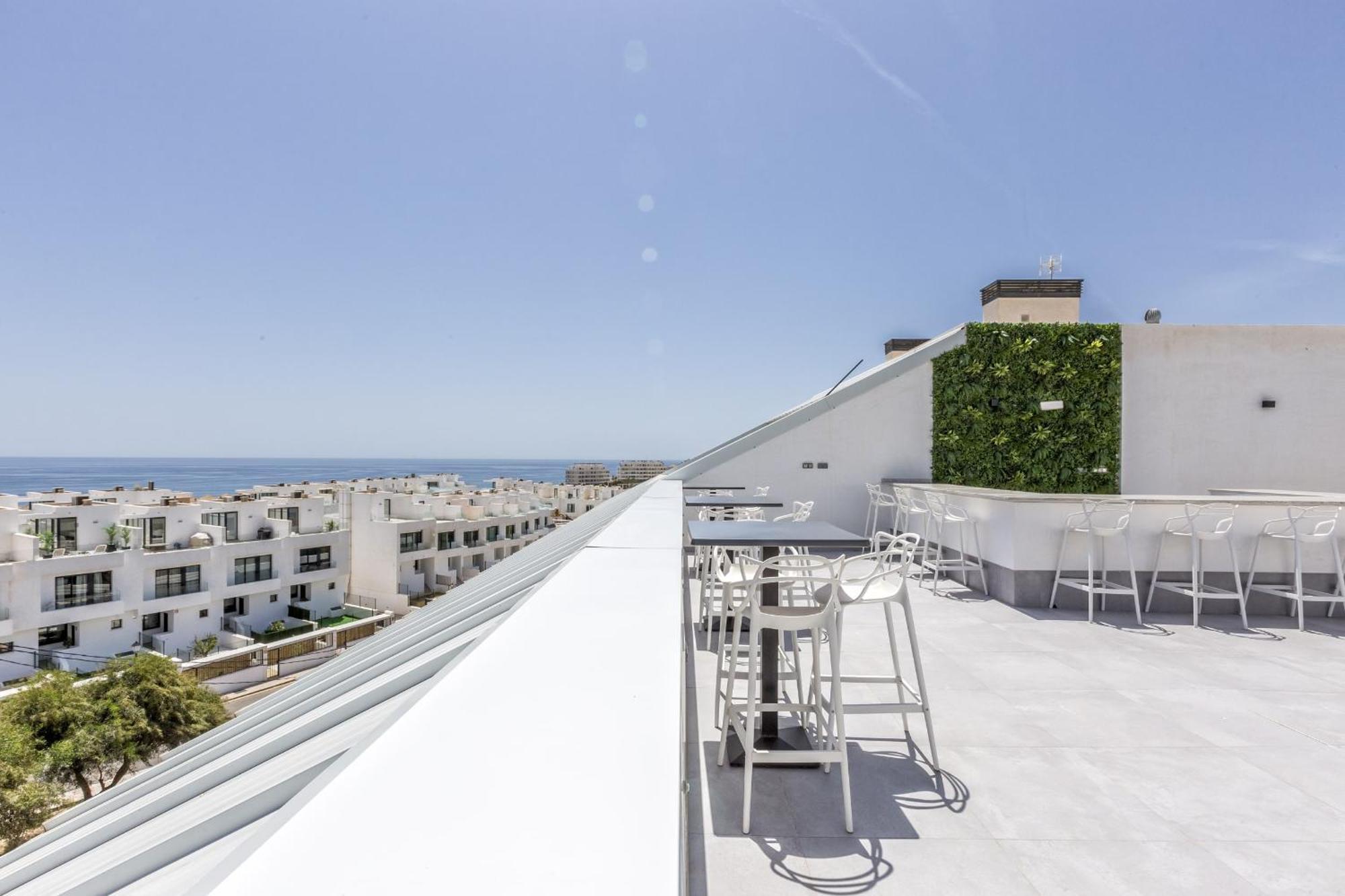Apartment Vivi Homes - Luca Pool, Gym, & Sea View Fuengirola