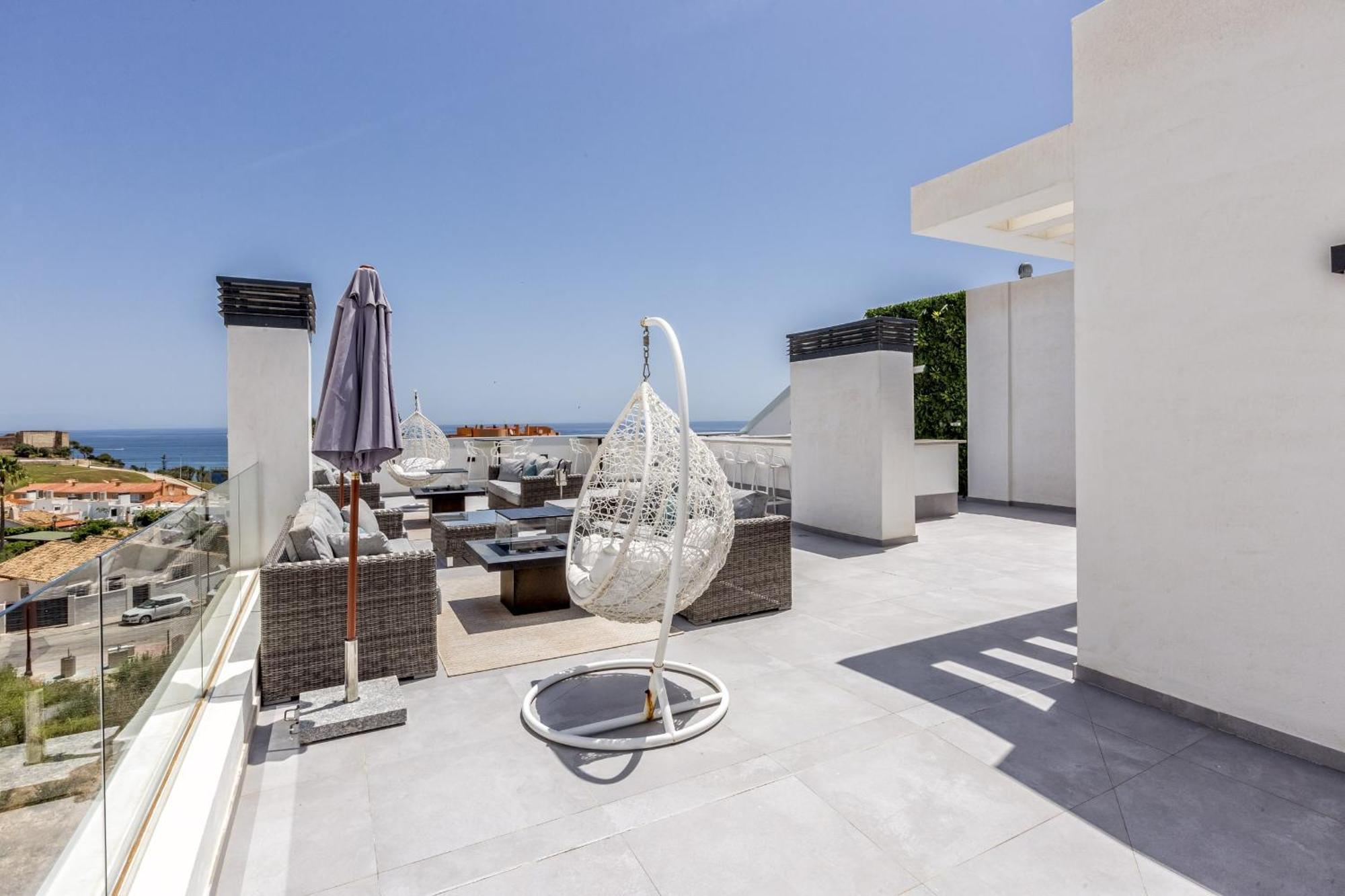 Apartment Vivi Homes - Luca Pool, Gym, & Sea View *