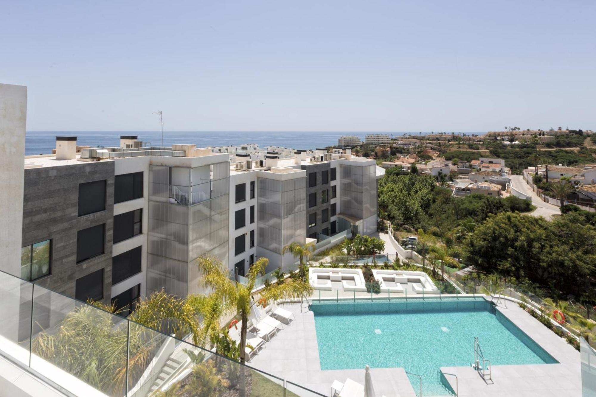 Apartment Vivi Homes - Luca Pool, Gym, & Sea View Fuengirola