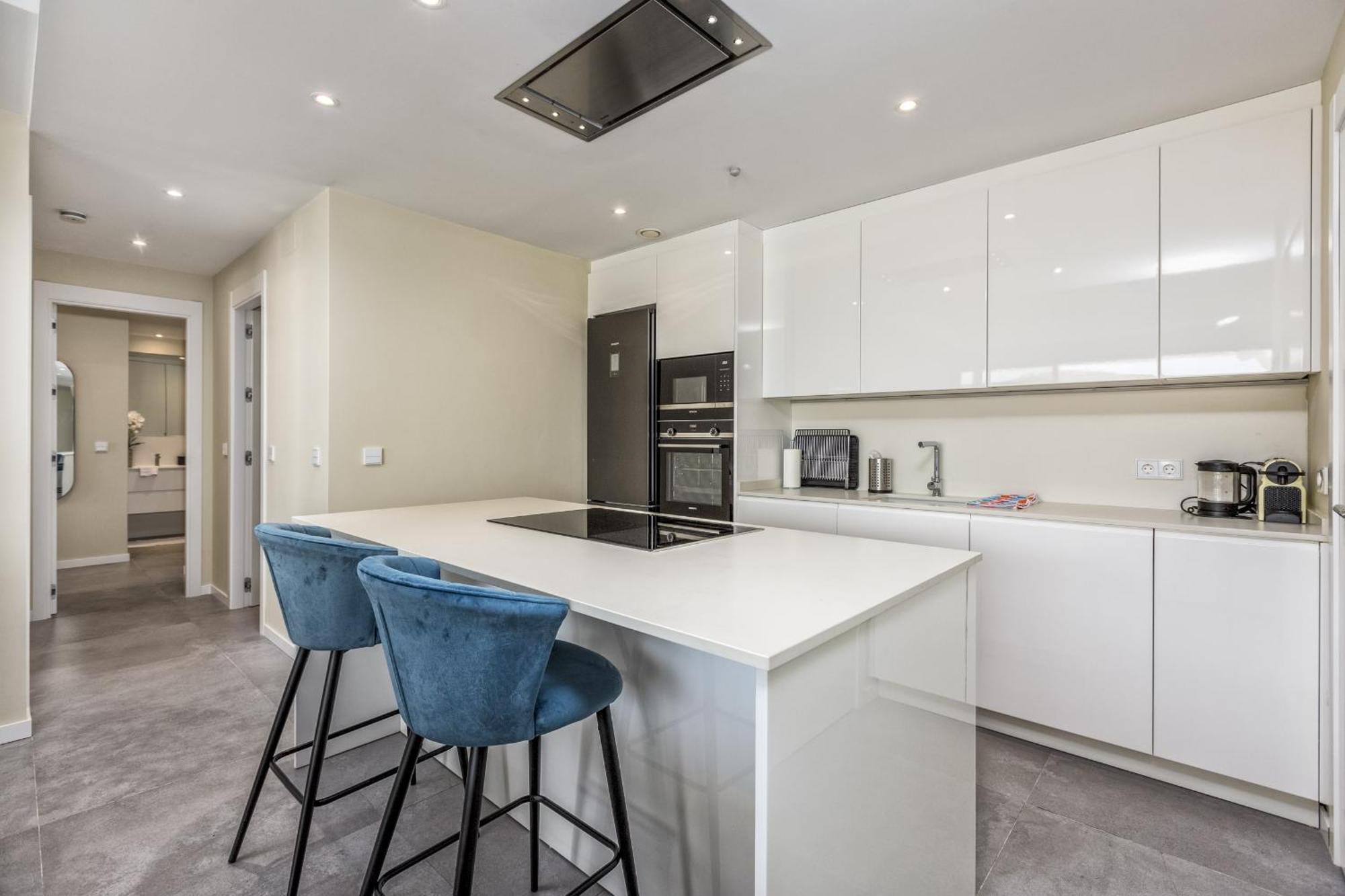 Apartment Vivi Homes - Luca Pool, Gym, & Sea View Fuengirola