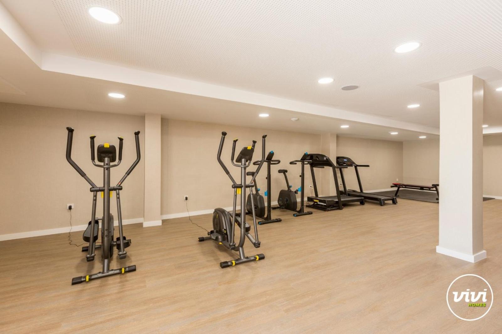 Сasa de vacaciones Vivi Homes -zumo Pool, Gym & Sea View *