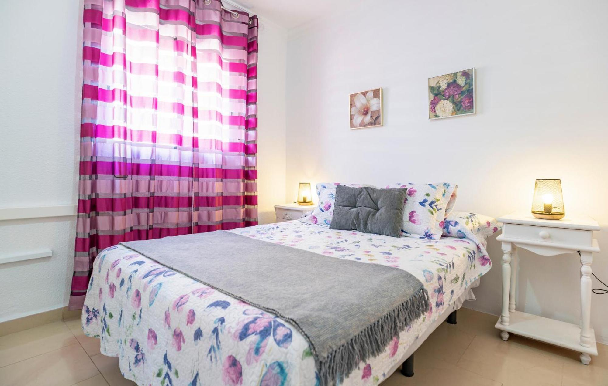 2 Bedroom Pet Friendly In * Fuengirola