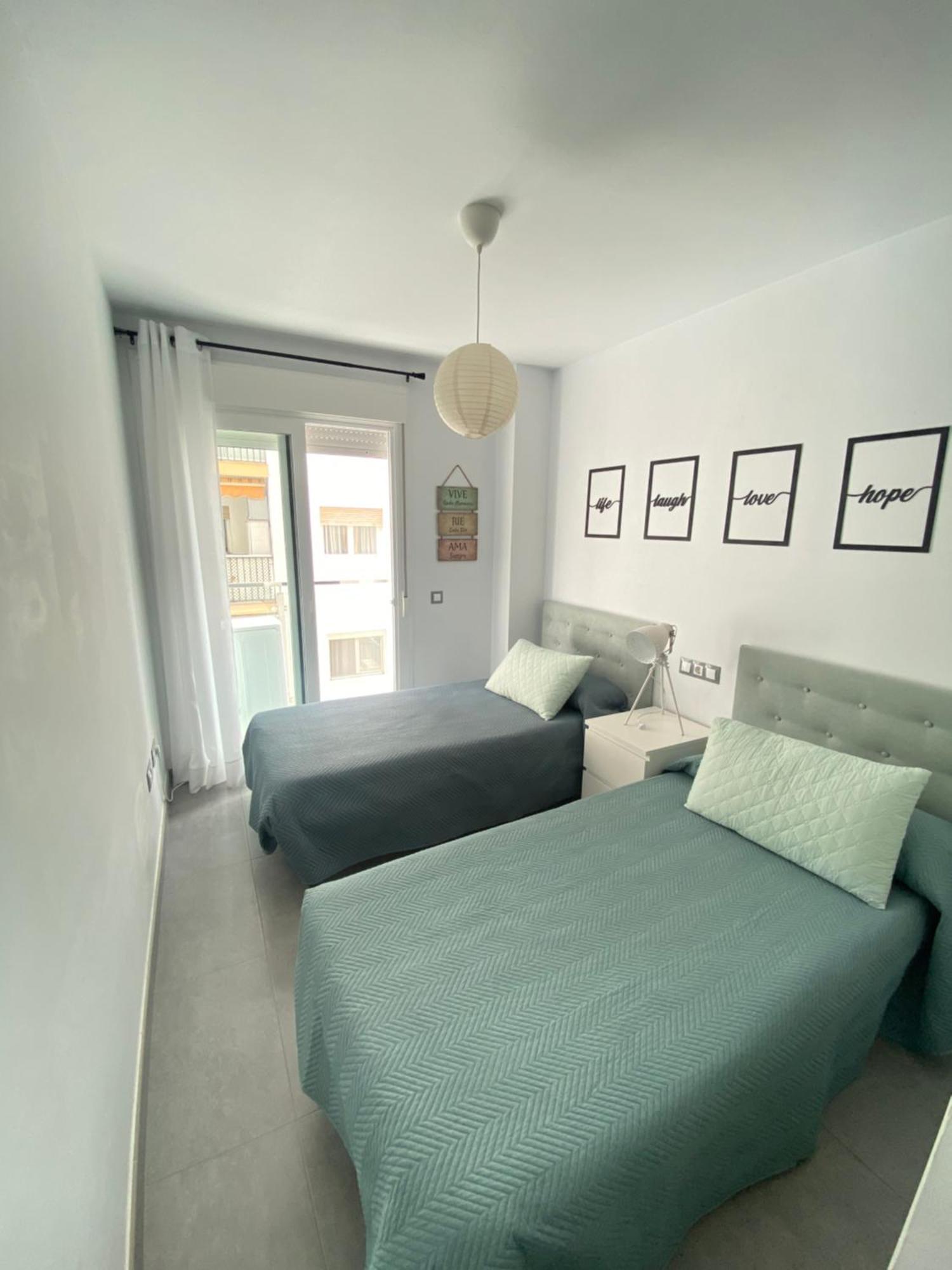 Apartamento Junto Al Mar, Edificio La Dorada En *