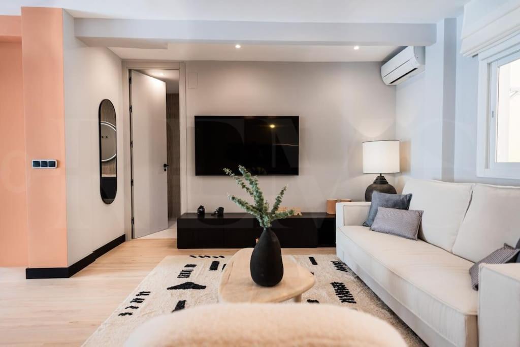 Apartamento New Terrace & Parking By The By Rems *