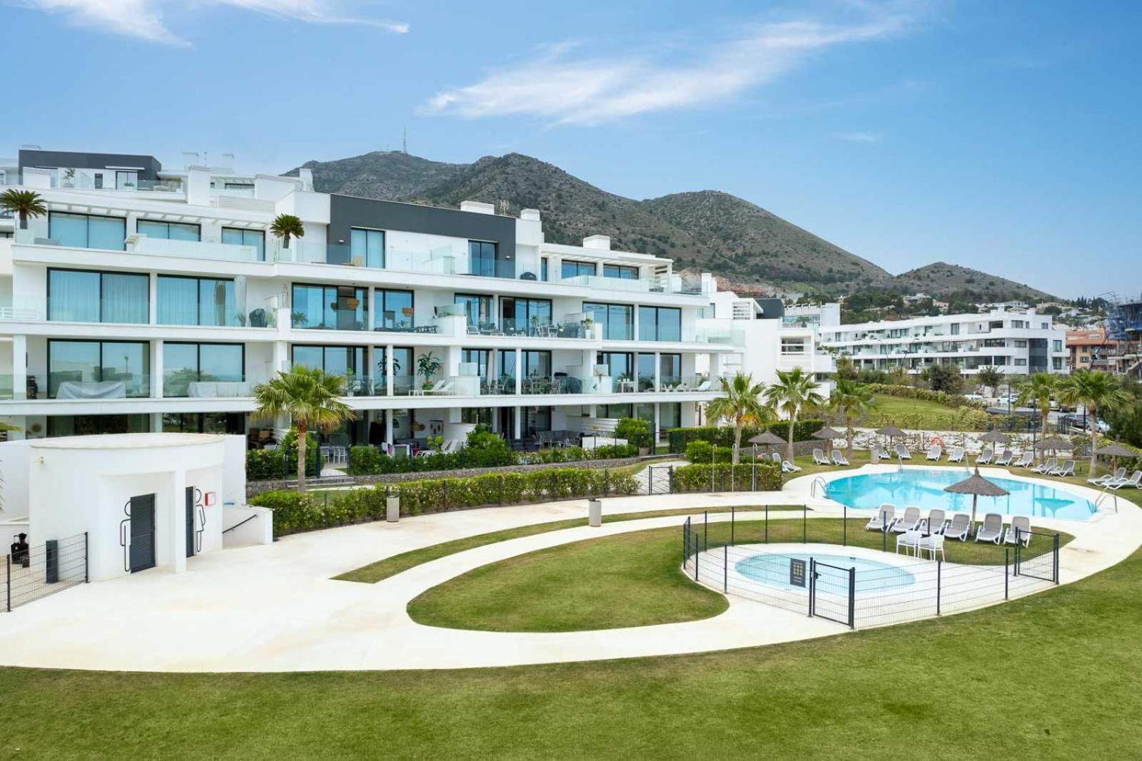Apartment Higueron Blue Skyline View By Alfresco Fuengirola