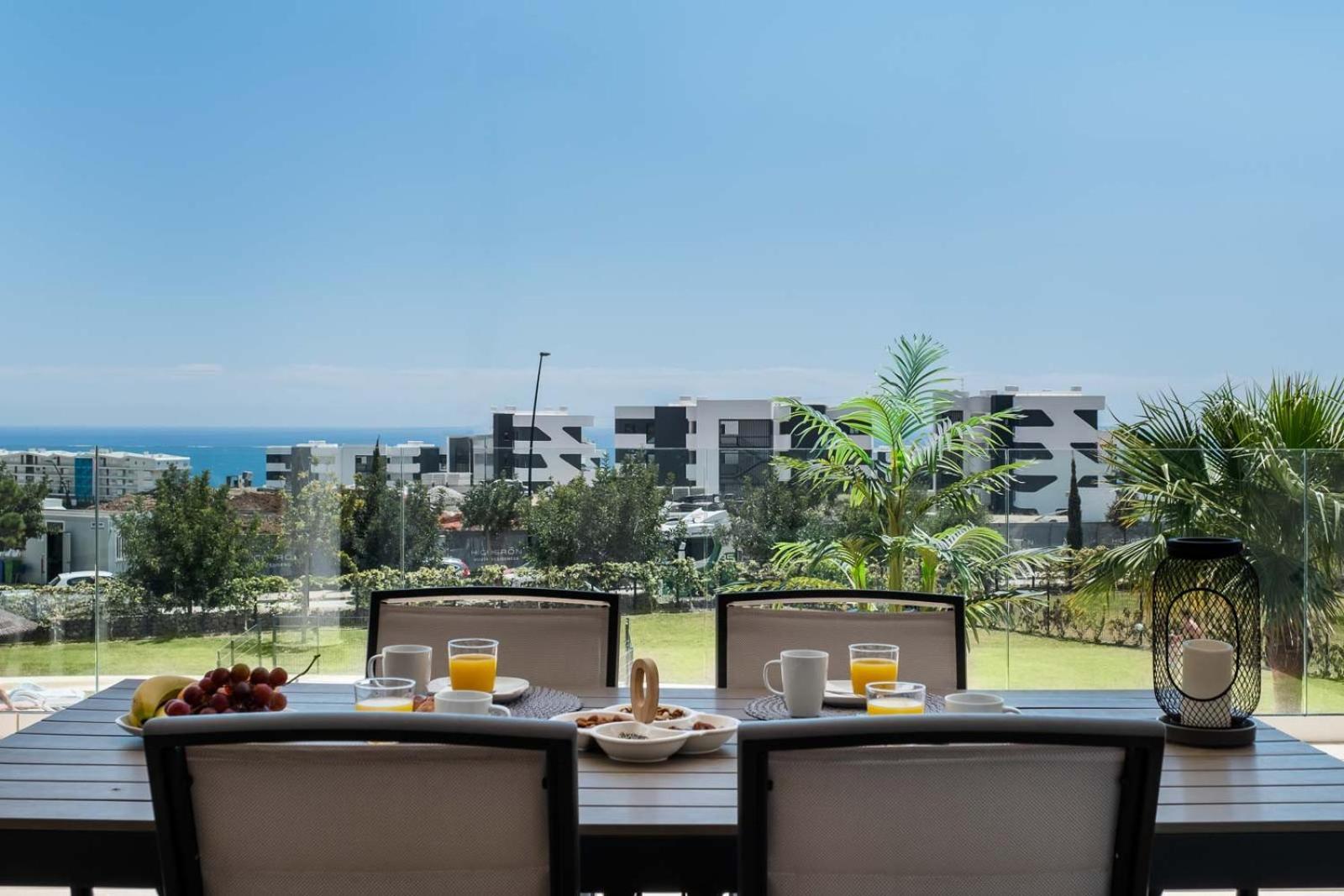 Higueron Blue Skyline View By Alfresco Apartment