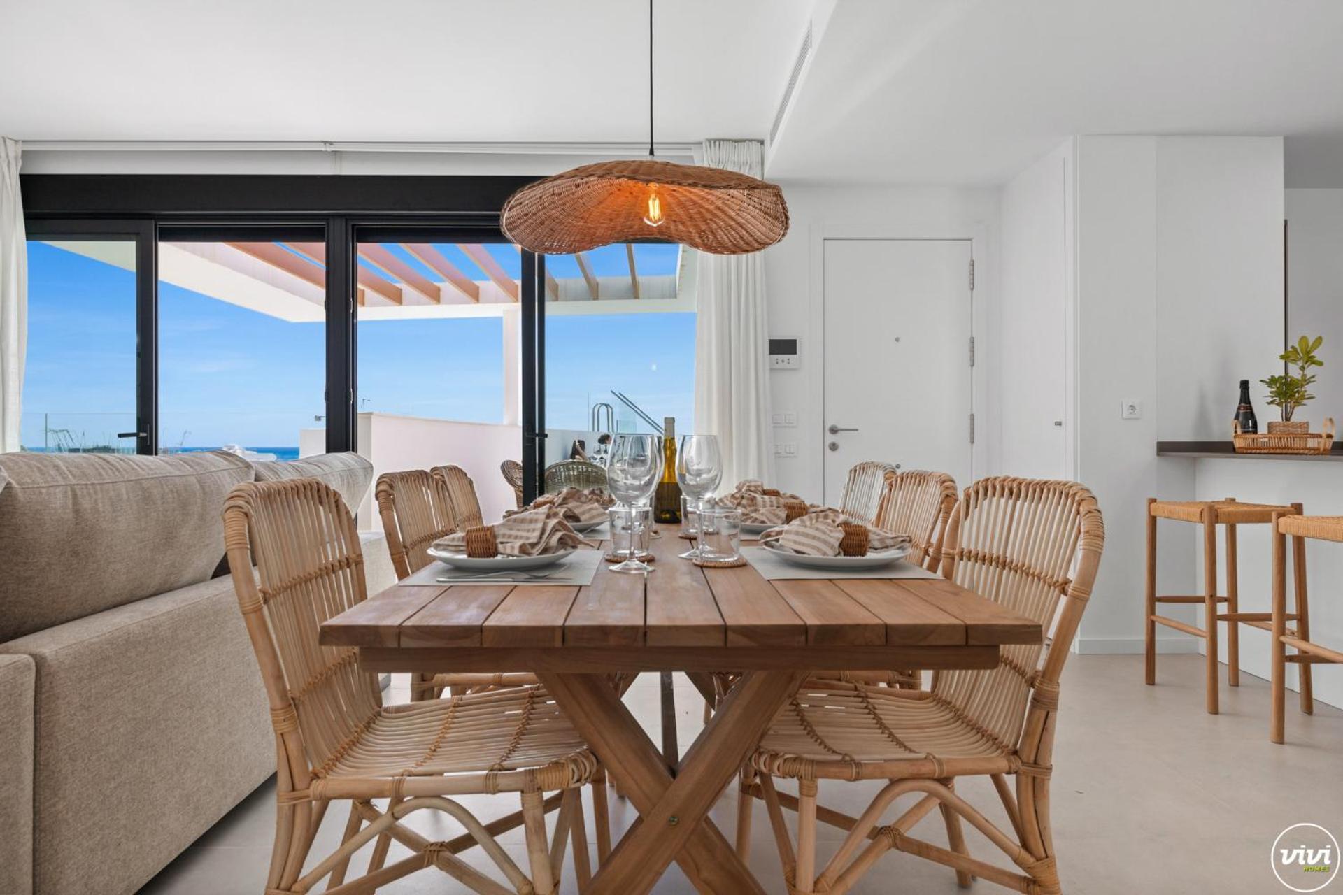 Vivi Homes - Diamond Pool, Gym, Terrace & Sea View *