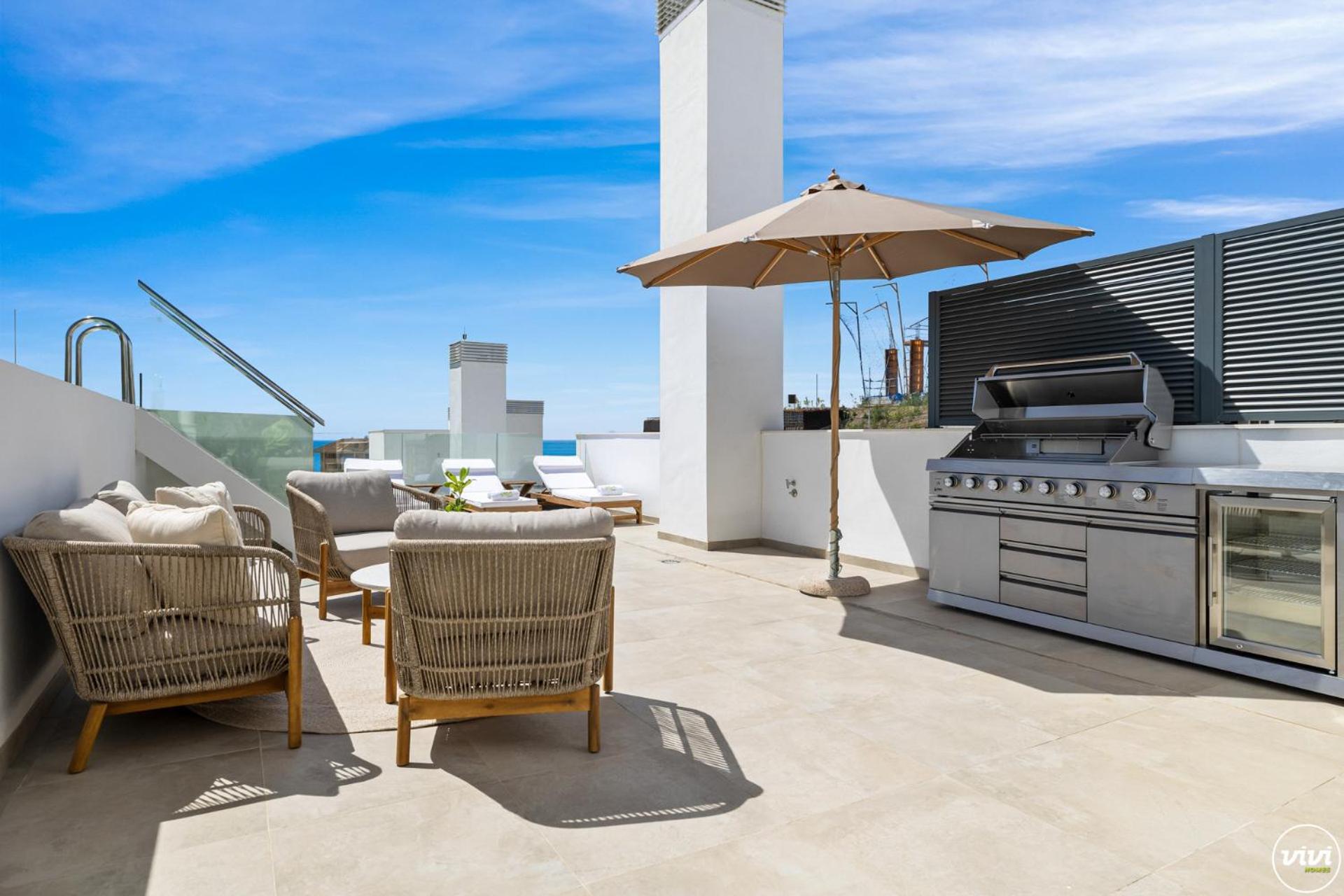 Vivi Homes - Diamond Pool, Gym, Terrace & Sea View * Fuengirola