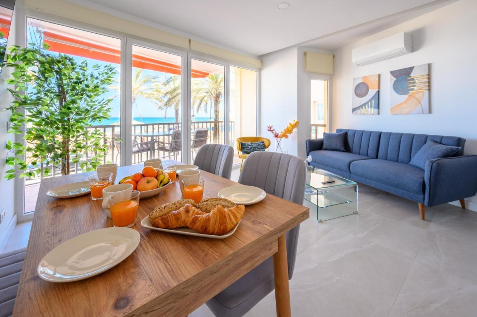 Dreams By The Sea 2 Bedrooms & 2 Baths By 10tosea * Fuengirola
