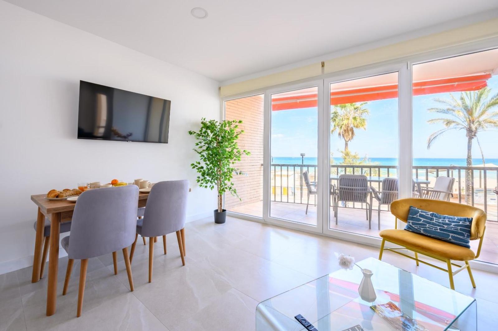 Dreams By The Sea 2 Bedrooms & 2 Baths By 10tosea *