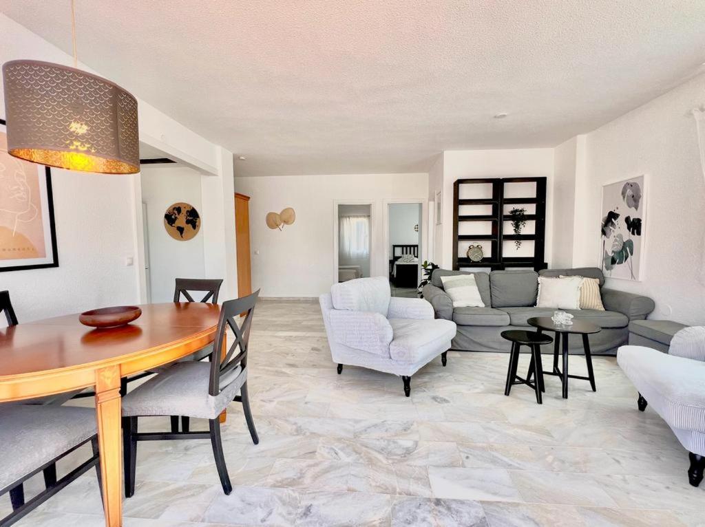 Playa Torreblanca Apartment Fuengirola