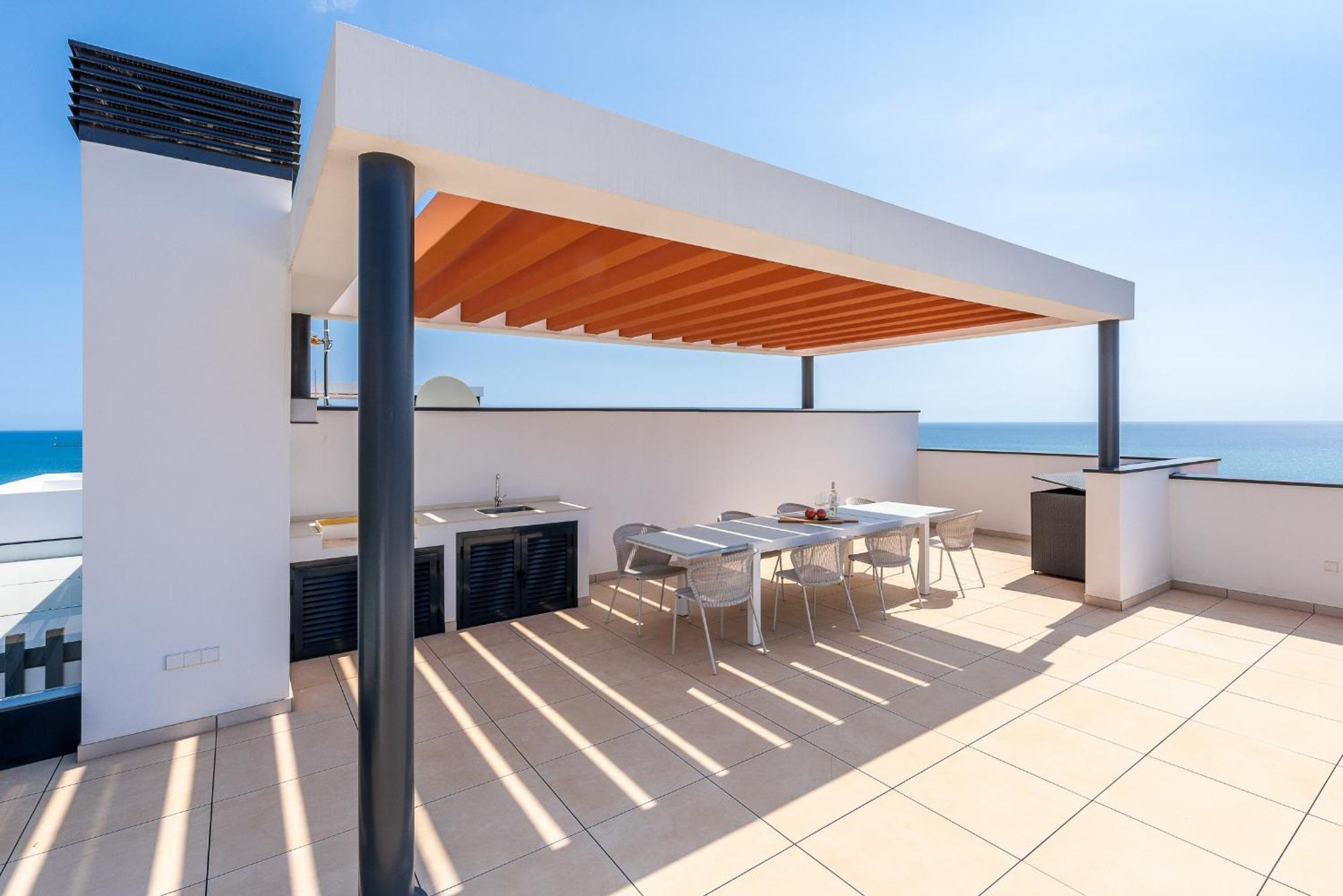 Penthouse Middle Views Apartment *