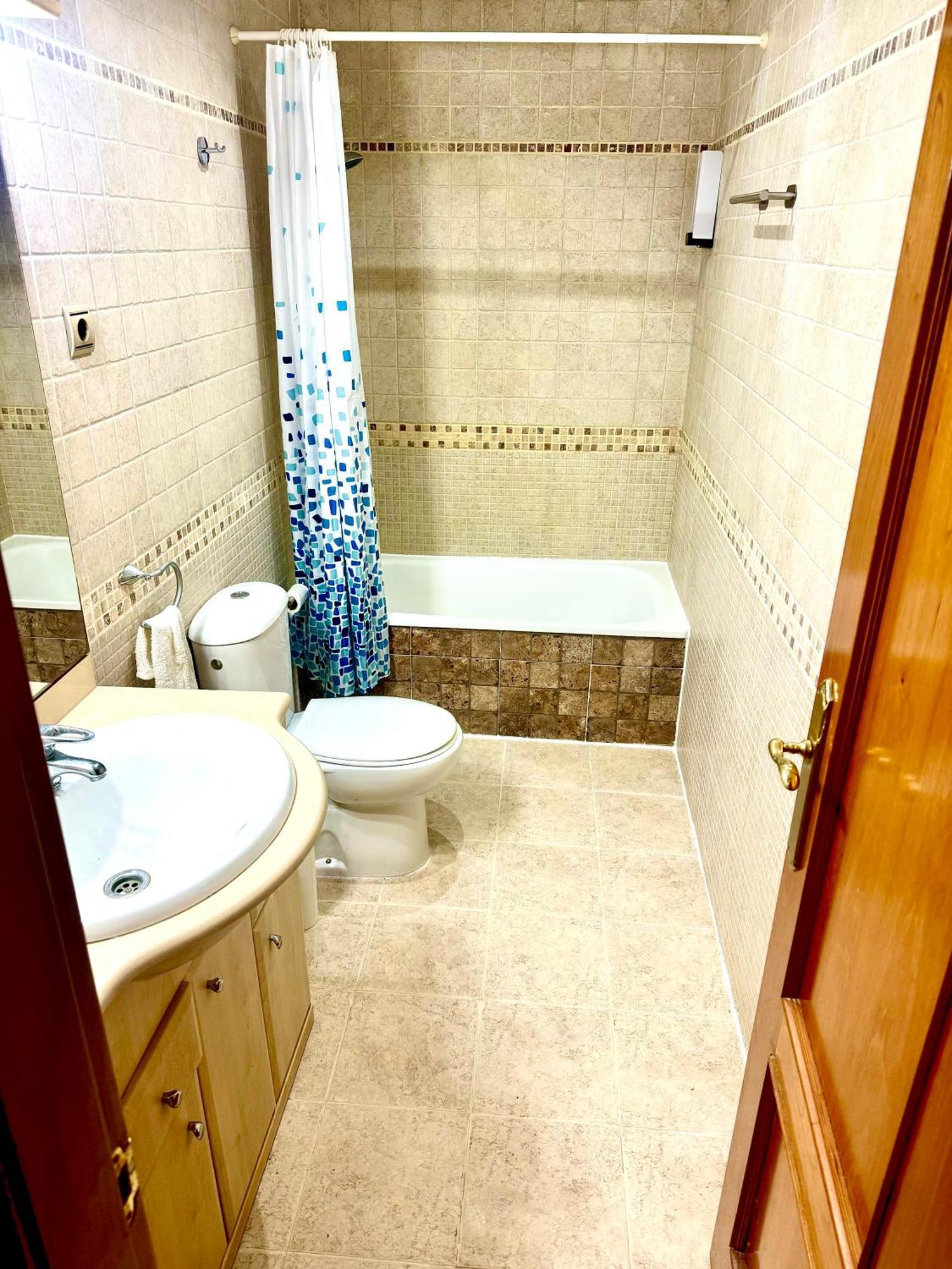 Cozy With Sea View & Pool Apartment Fuengirola