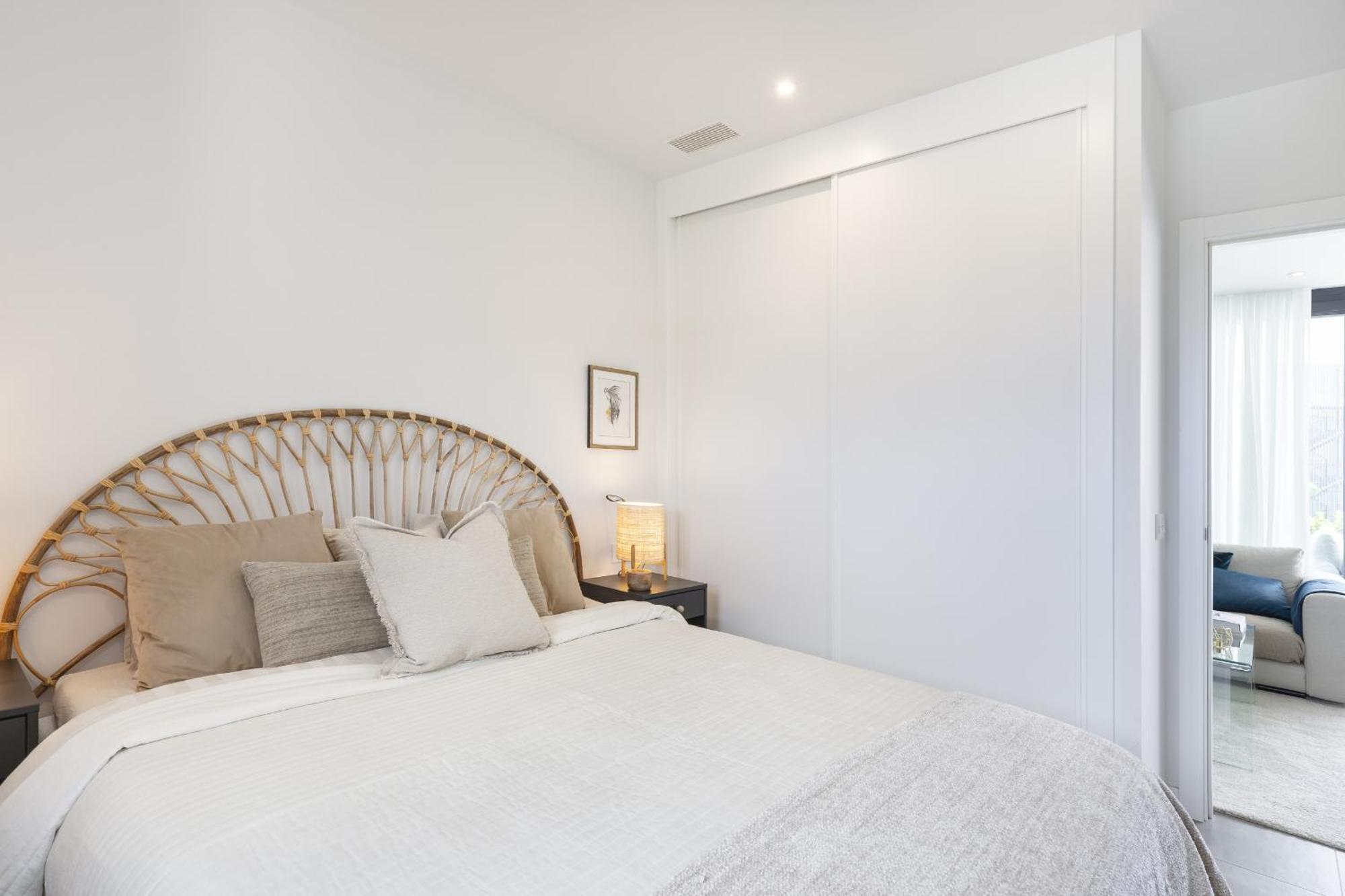 Luxury With Garden In Higueron