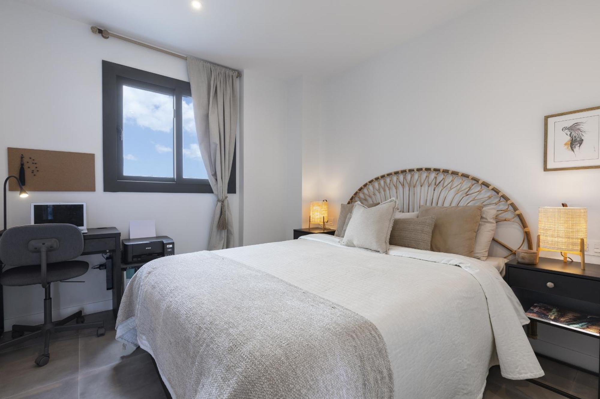Apartment Luxury With Garden In Higueron Fuengirola