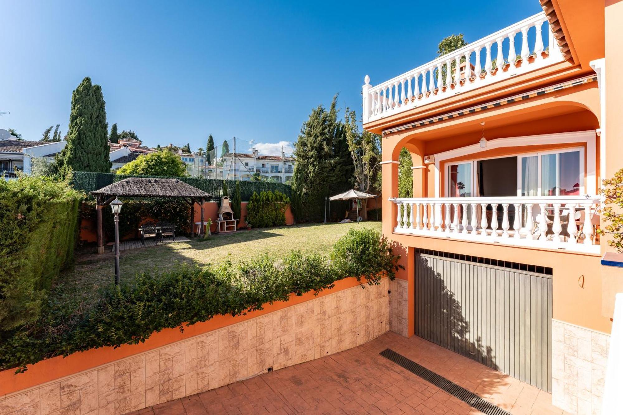 Casa En Entorno De Tranquilidad *