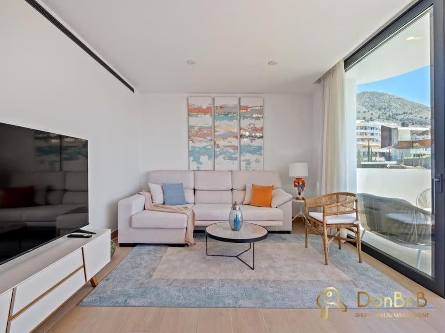 Luxury Flat In Higueron West *