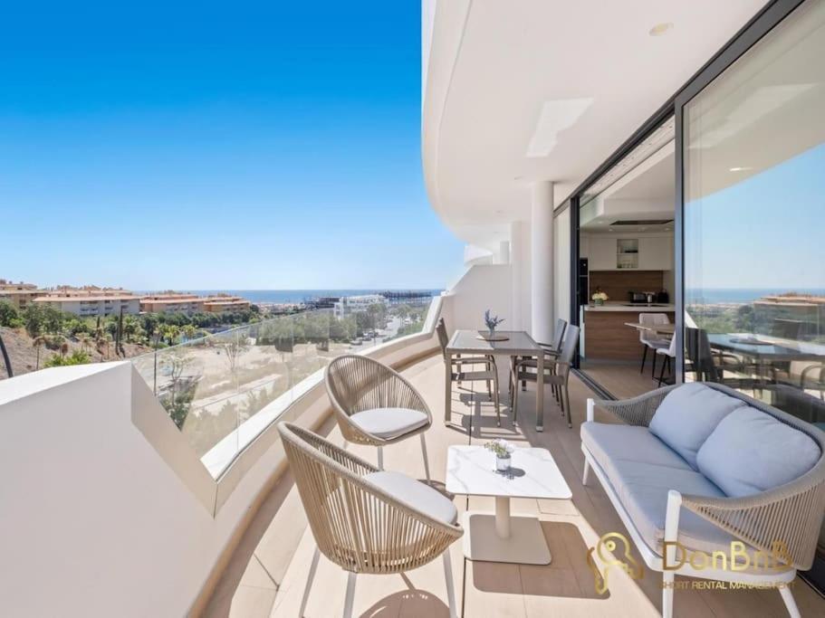 Luxury Flat In Higueron West