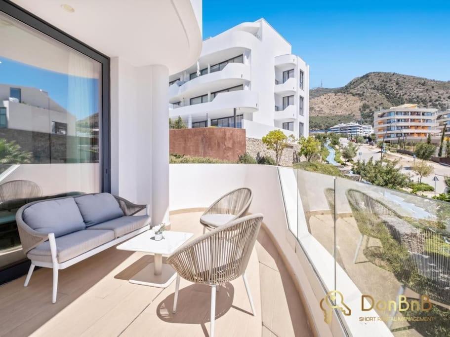 Luxury Flat In Higueron West *