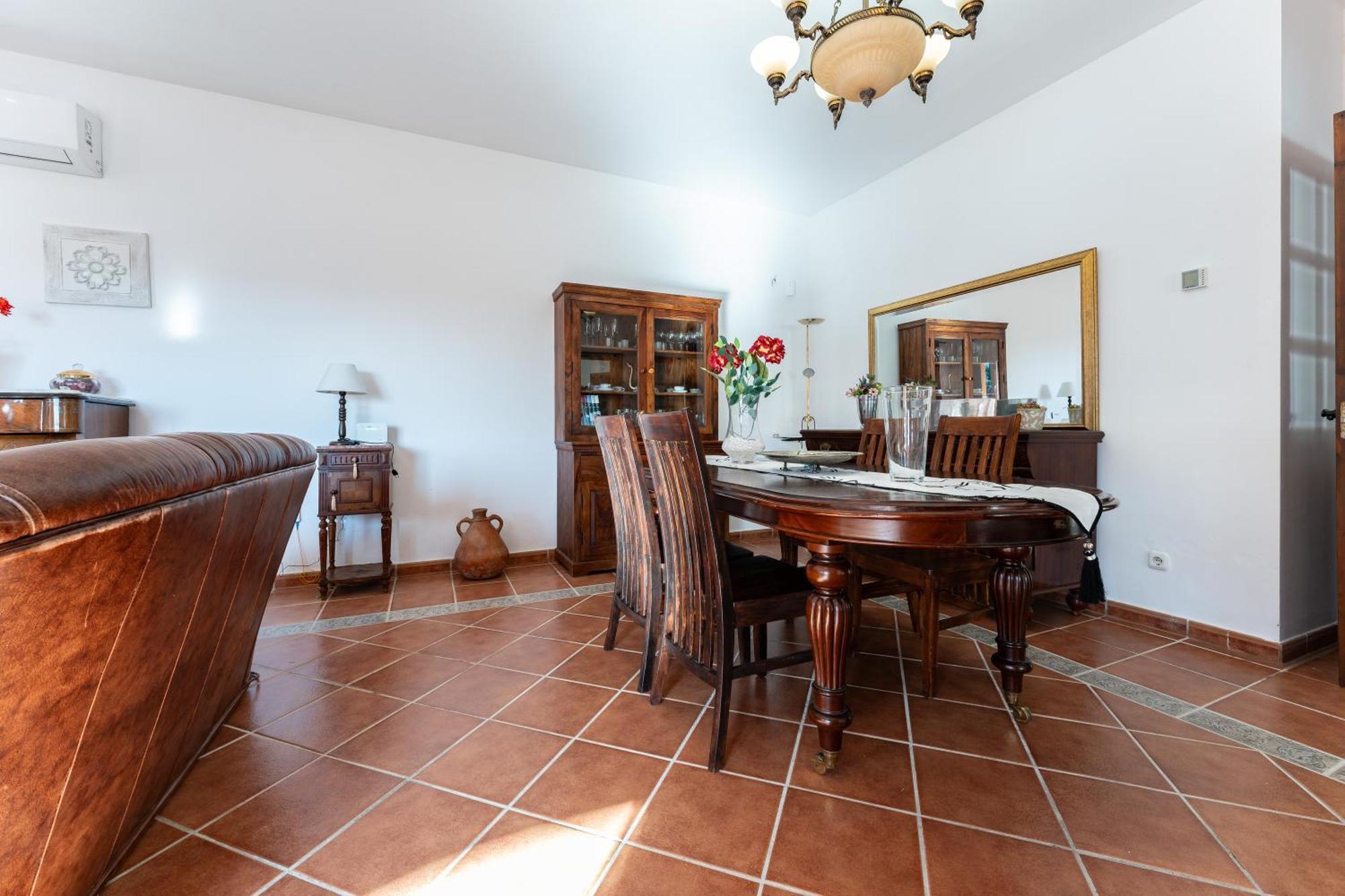 Casa En Entorno De Tranquilidad *