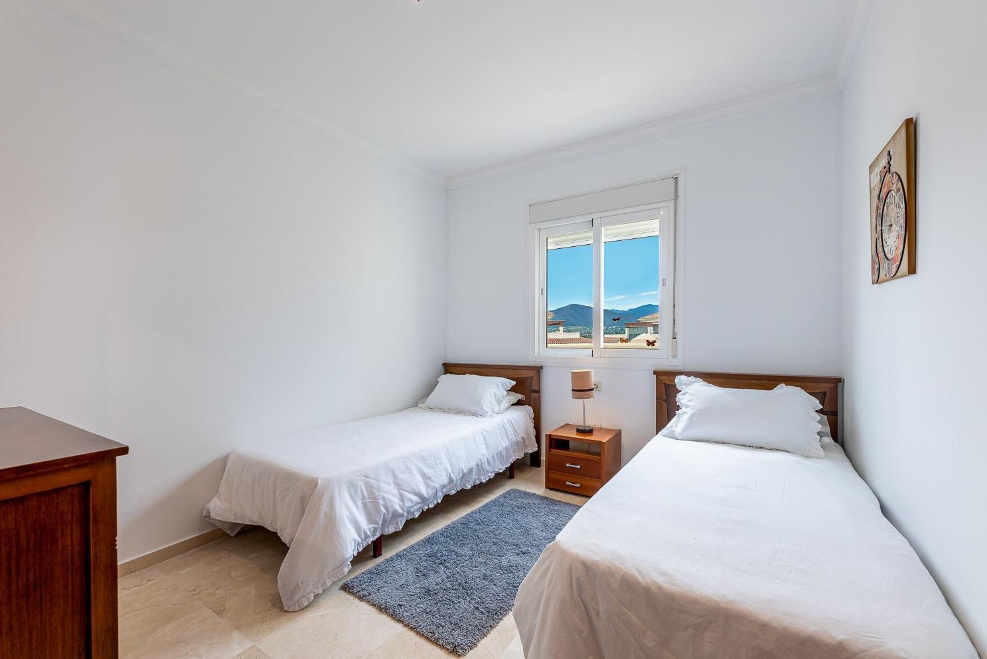 Fantastic 4 Bed La Cala Hills Apartment *