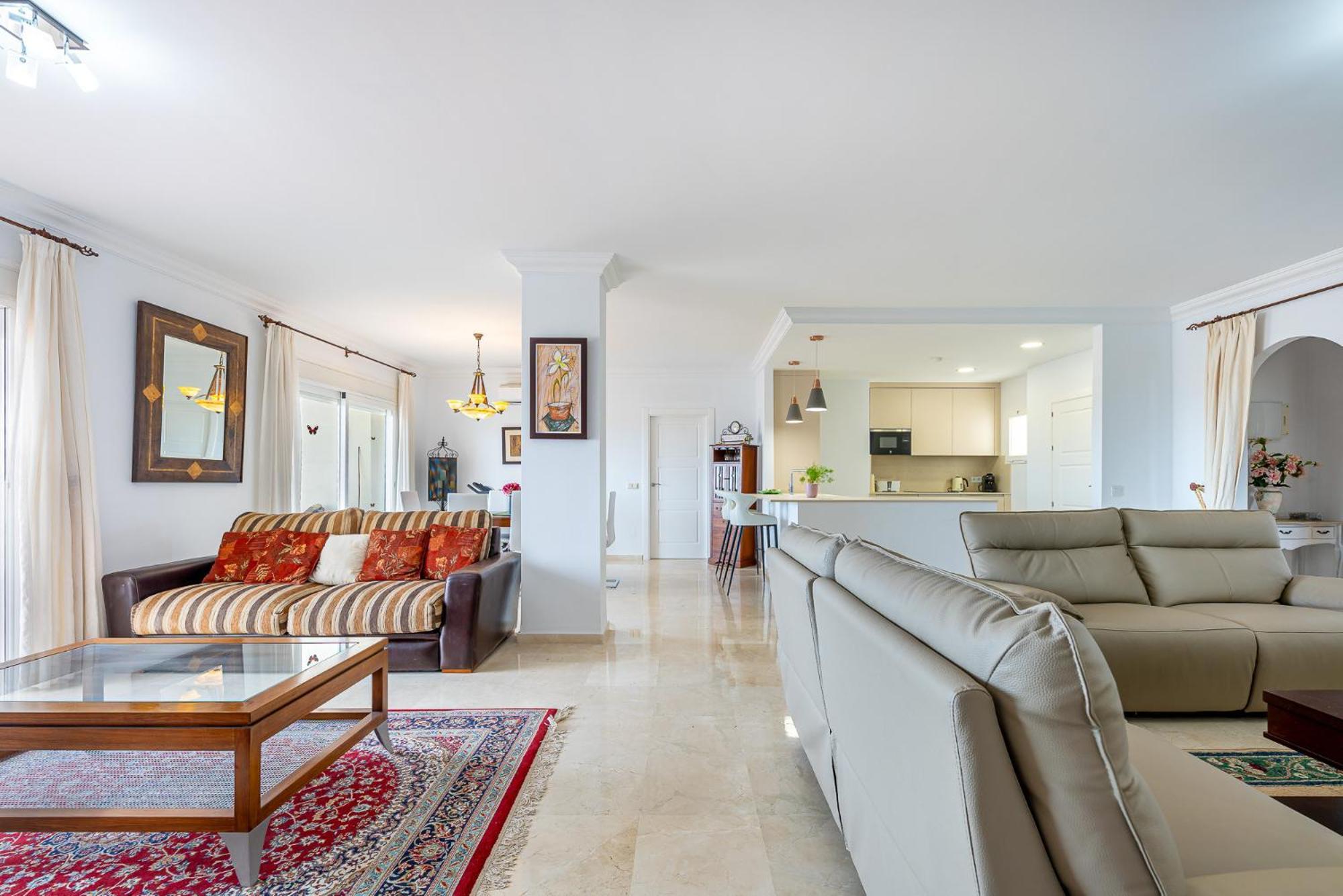 Fantastic 4 Bed La Cala Hills Apartment *