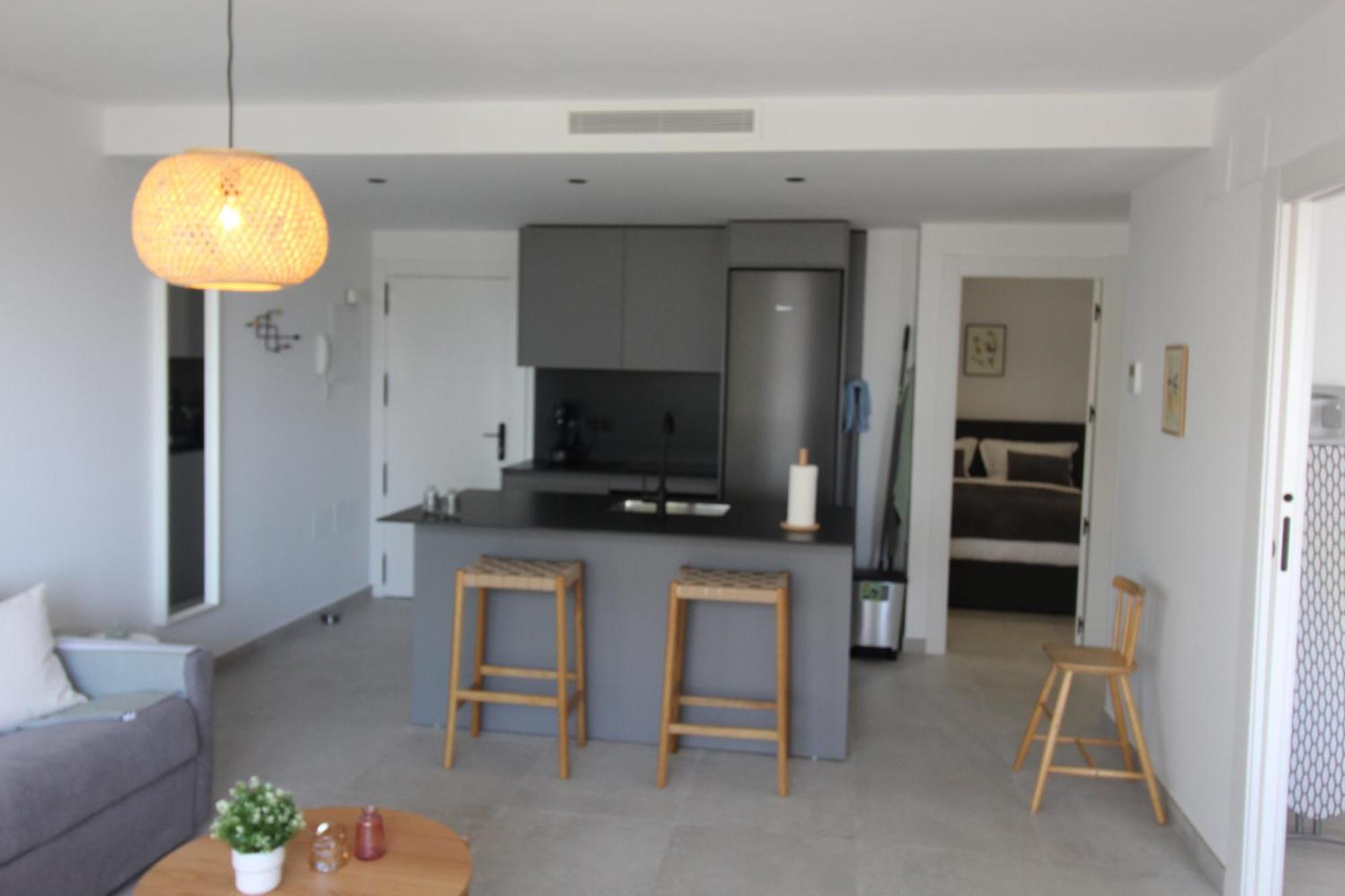 121- Beachfront With Views, Appartement