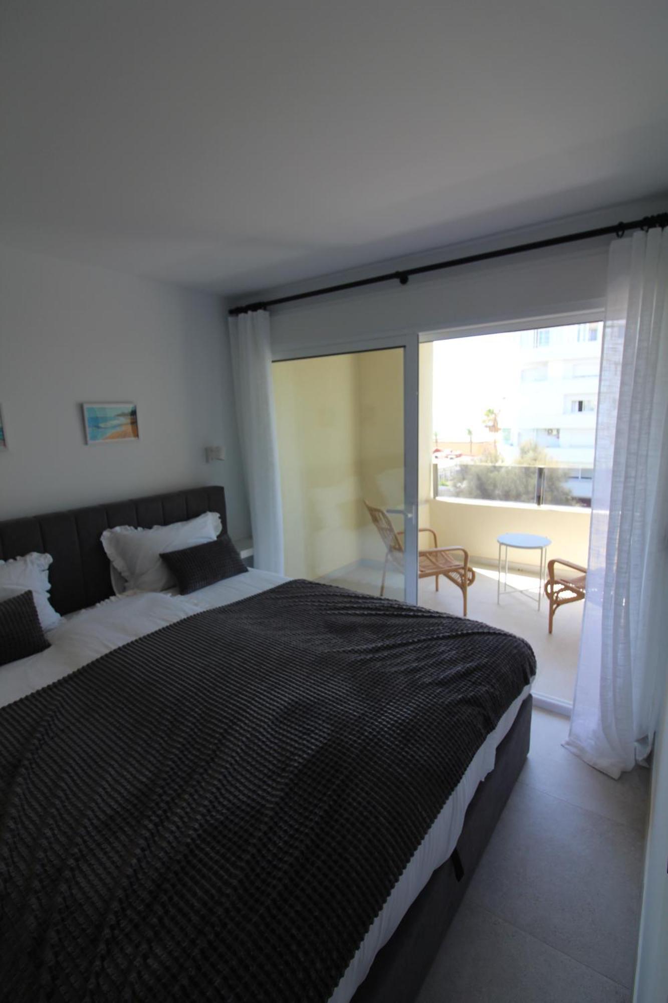 121- Beachfront With Views, Appartement Fuengirola