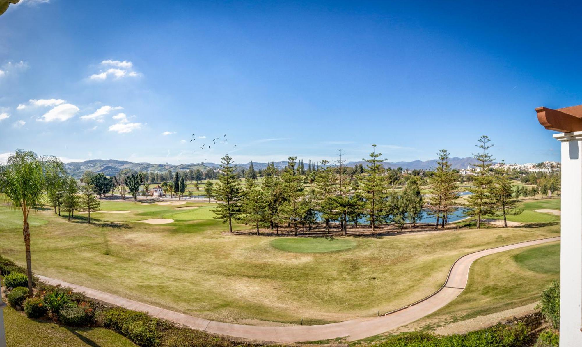 Mijas Golf Frontline Luxury 2 Bed Beautiful Golf, Mountains And Views Fuengirola